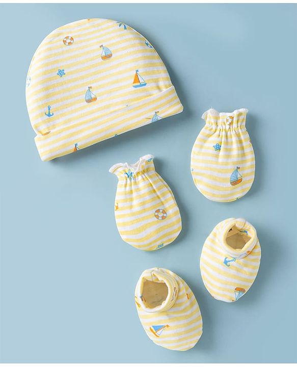 Babyhug 100% Cotton Interlock Knit Cap Mittens & Booties Set With Nautical Print Lemon - Diameter 8 cm