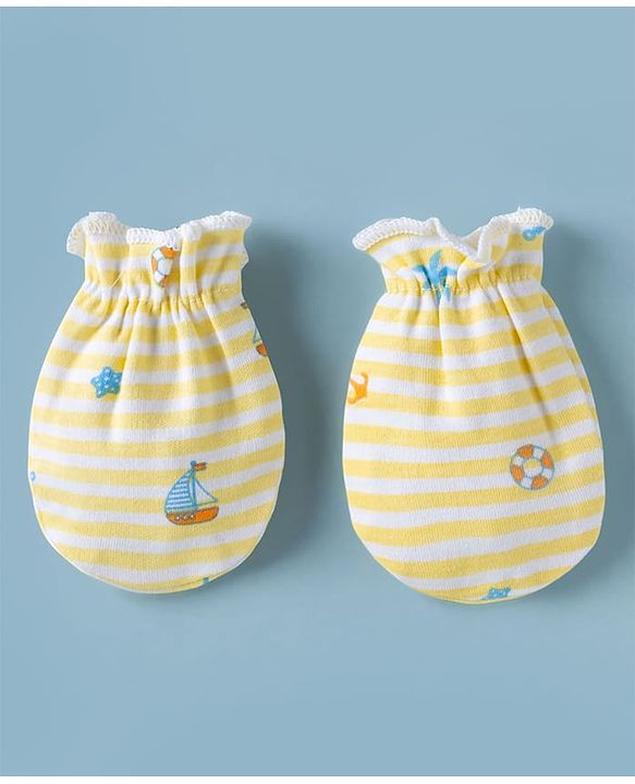 Babyhug 100% Cotton Interlock Knit Cap Mittens & Booties Set With Nautical Print Lemon - Diameter 8 cm
