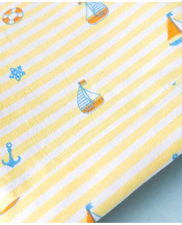 Babyhug 100% Cotton Interlock Knit Cap Mittens & Booties Set With Nautical Print Lemon - Diameter 8 cm