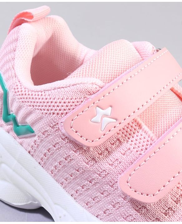 Cute Walk by Babyhug Velcro Closure Solid Color Sneaker - Pink