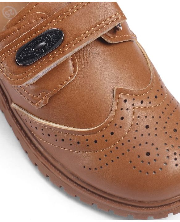 Cute Walk by Babyhug Velcro Closure Formal & Party Wear Shoes - Brown