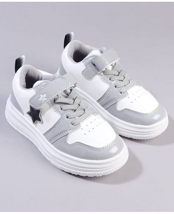Cute Walk by Babyhug Velcro Closure Sneaker with Star Applique - Pink