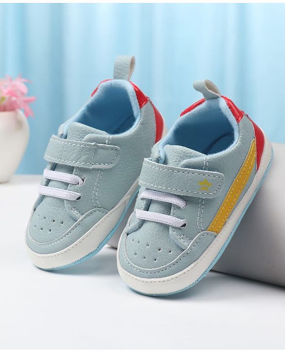 Cute Walk by Babyhug Velcro Closure Solid Booties - Blue