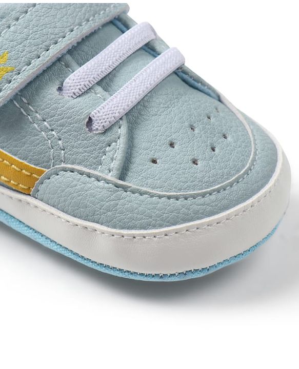 Cute Walk by Babyhug Velcro Closure Solid Booties - Blue
