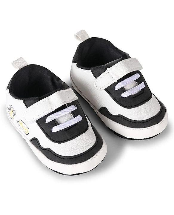Cute Walk by Babyhug Velcro Closure Dino Printed Booties - Black