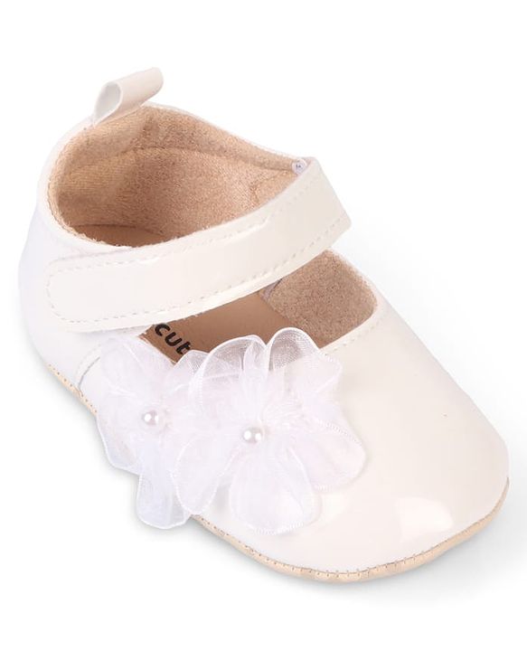 Cute Walk by Babyhug Velcro Closure Booties With Floral Applique - White