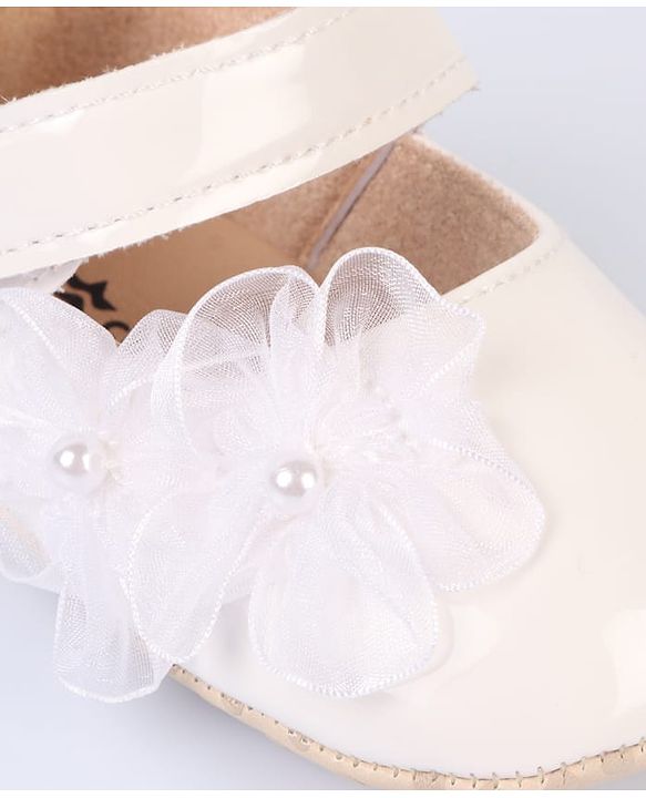 Cute Walk by Babyhug Velcro Closure Booties With Floral Applique - White