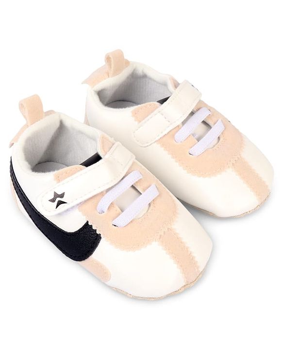 Cute Walk by Babyhug Velcro Closure Solid Booties - Blue