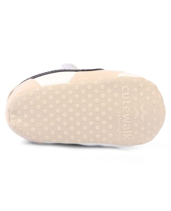 Cute Walk by Babyhug Velcro Closure Solid Booties - Blue