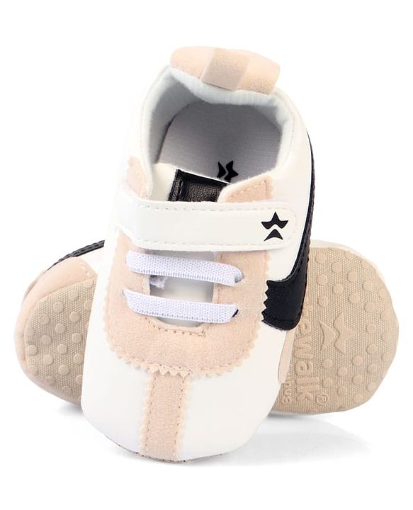 Cute Walk by Babyhug Velcro Closure Solid Booties - Blue