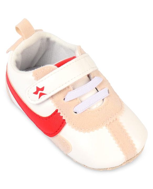 Cute Walk by Babyhug Velcro Closure Solid Booties - Blue