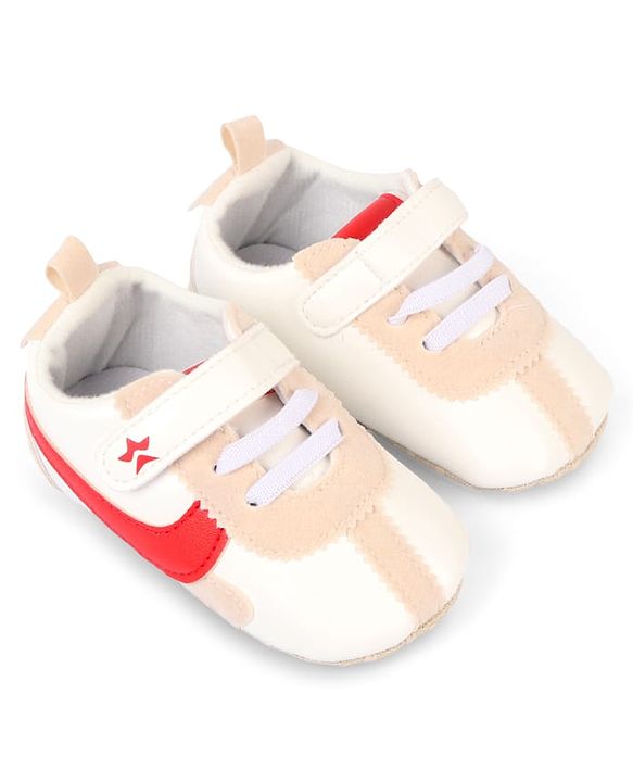 Cute Walk by Babyhug Velcro Closure Solid Booties - Blue