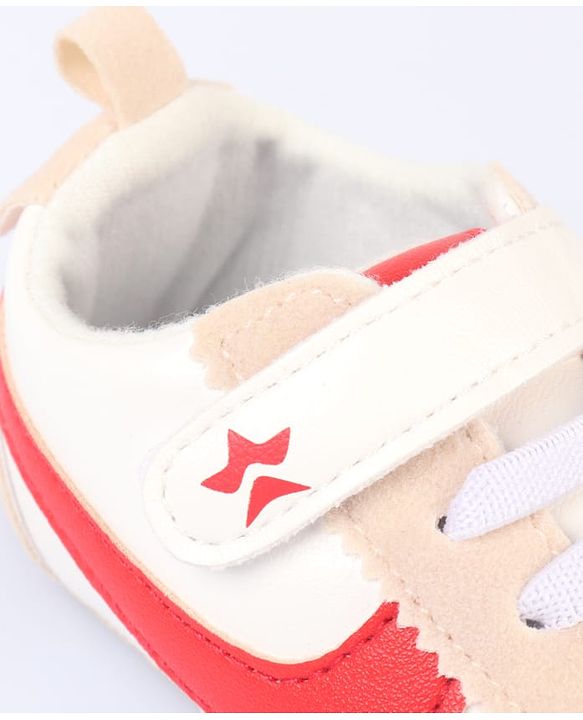 Cute Walk by Babyhug Velcro Closure Solid Booties - Blue