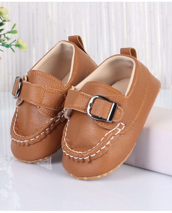 Cute Walk by Babyhug Velcro Closure Solid Booties - Brown