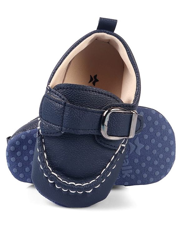 Cute Walk by Babyhug Velcro Closure Solid Booties - Brown