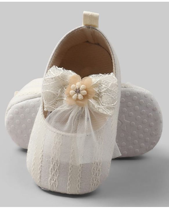 Cute Walk by Babyhug Slip On Booties with Bow Applique - Purple