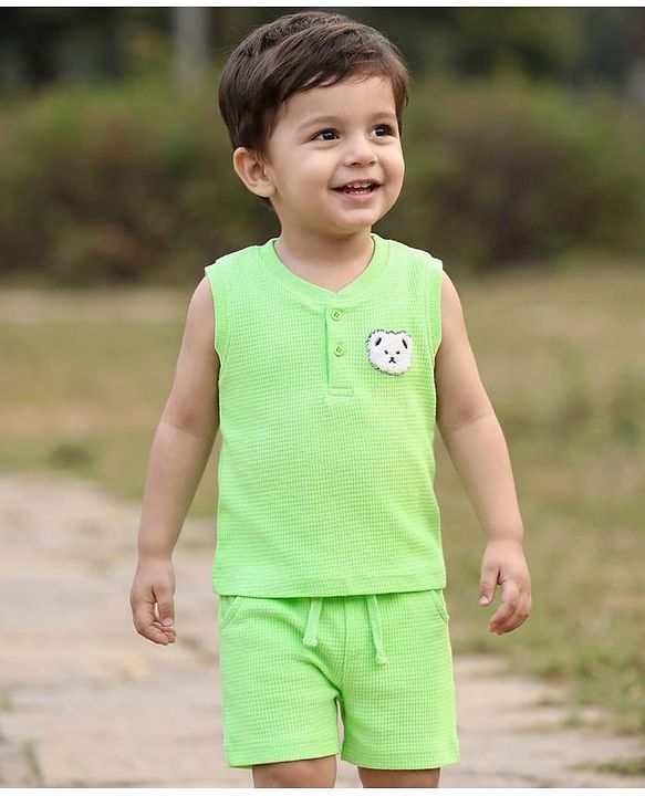 Babyhug Waffle Knit Sleeveless T-Shirt & Shorts Set With Animal Patch - Green
