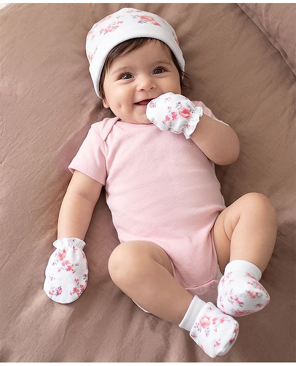 Babyhug 100% Cotton Interlock Knit Cap Mittens & Booties With Floral Print Multicolor - Diameter 14 cm
