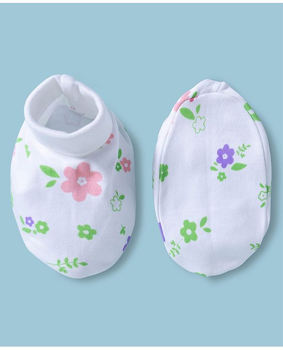 Babyhug 100% Cotton Interlock Knit Cap Mittens & Booties With Floral Print Multicolor - Diameter 15.5 cm