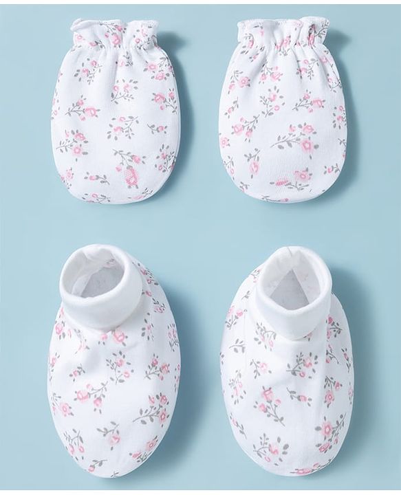 Babyhug 100% Cotton Interlock Knit Mittens & Booties Set With Floral Print - White