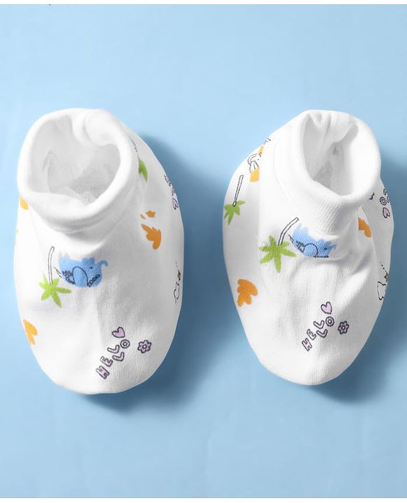 Babyhug 100% Cotton Knit Animal Print Mittens and Booties - White