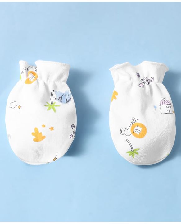 Babyhug 100% Cotton Knit Animal Print Mittens and Booties - White