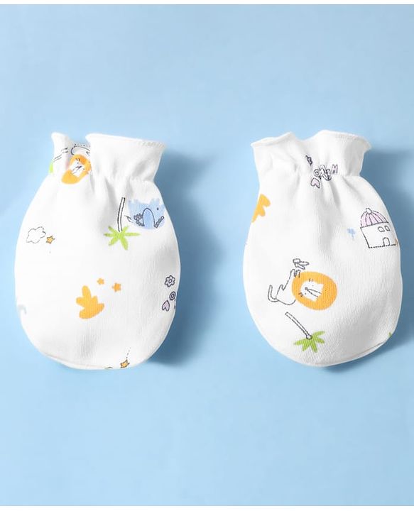 Babyhug 100% Cotton Knit Animal Print Mittens and Booties - White