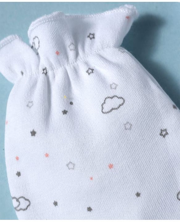 Babyhug 100% Cotton Interlock Knit Mittens & Booties Set With Clouds Print - White