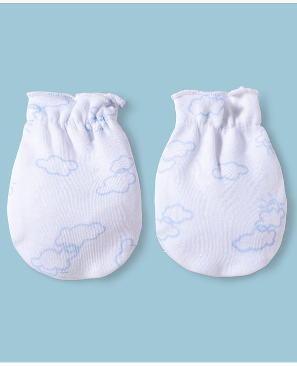 Babyhug 100% Cotton Interlock Knit Mittens & Booties With Cloud Print - Multicolor