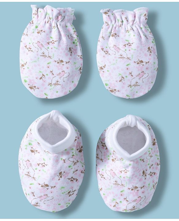 Babyhug 100% Cotton Interlock Knit Mittens & Booties With Floral & Bunny Print - Multicolor