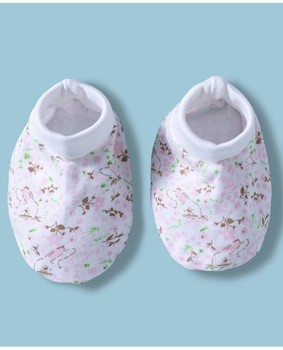 Babyhug 100% Cotton Interlock Knit Mittens & Booties With Floral & Bunny Print - Multicolor