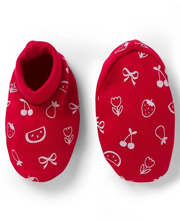 Babyhug 100% Cotton Knit Cap Mittens & Booties with Fruit Print Red - Diameter 8 cm