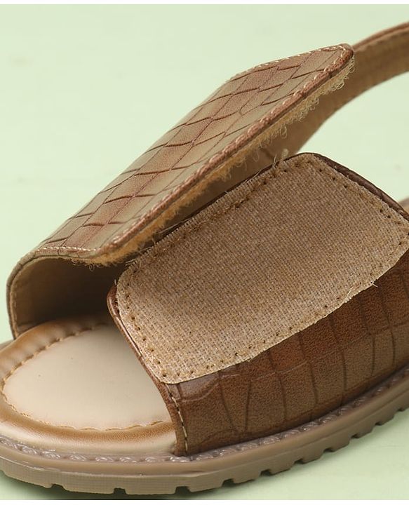 Pine Kids Velcro Closure Textured Mojaris - Brown