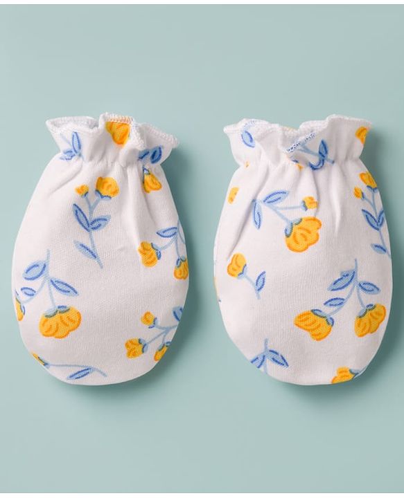 Babyhug 100% Cotton Knit Floral Printed Cap Mittens & Booties Set White - Diameter 16 cm