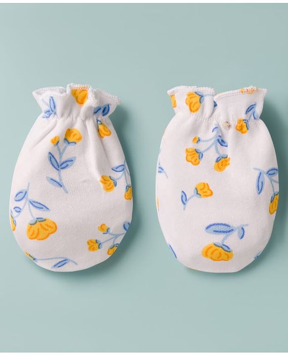 Babyhug 100% Cotton Knit Floral Printed Cap Mittens & Booties Set White - Diameter 16 cm