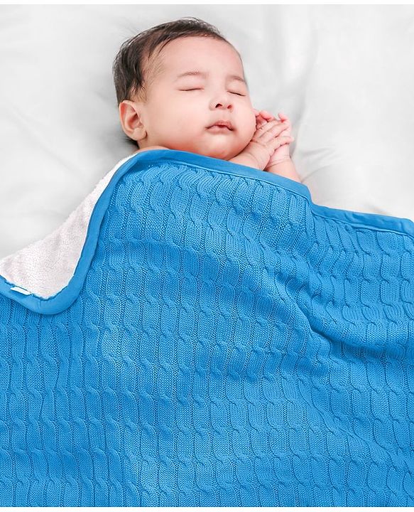 Babyhug Premium Cotton Knitted & Fur Blanket - Blue