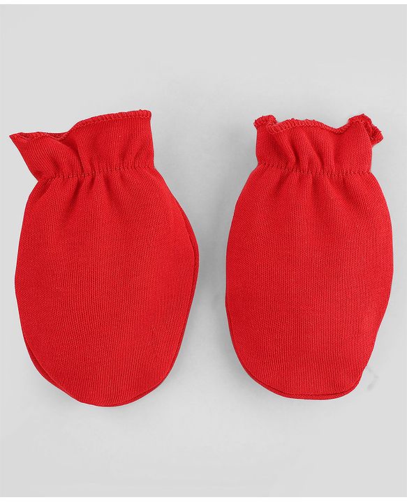 Babyhug Disney Interlock Knit Cap Mittens & Booties with Mickey Mouse Print Red -Diameter 15 cm