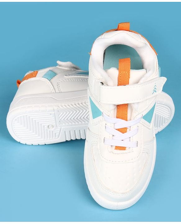 Pine Kids Velcro Closure Solid Casual Shoes - White