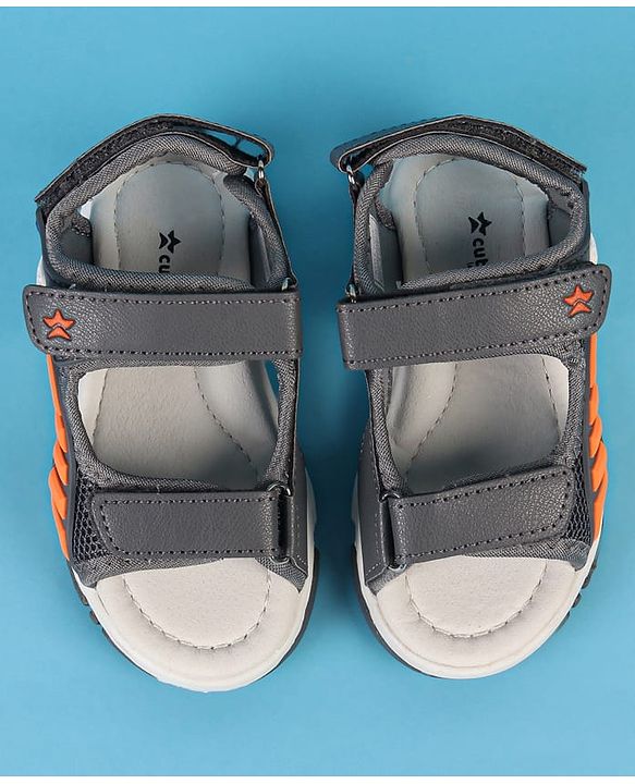 Cute Walk by Babyhug Velcro Closure Solid Sandals - Black