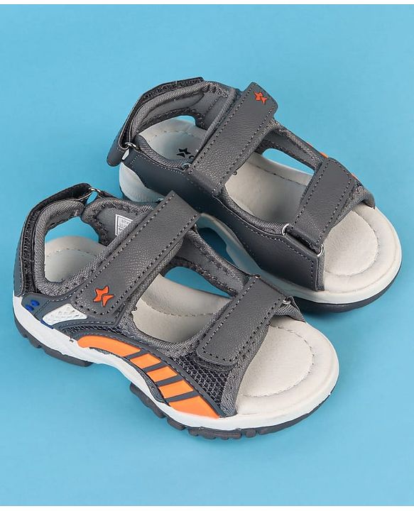 Cute Walk by Babyhug Velcro Closure Solid Sandals - Black