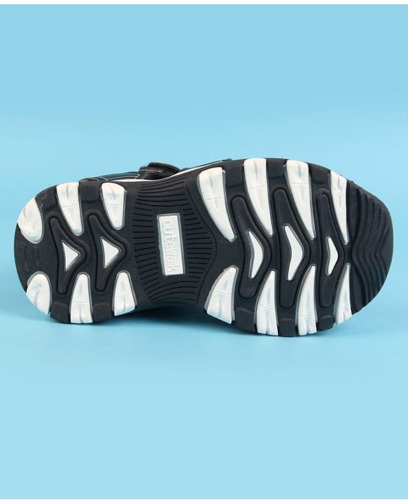 Cute Walk by Babyhug Velcro Closure Solid Sandals - Black
