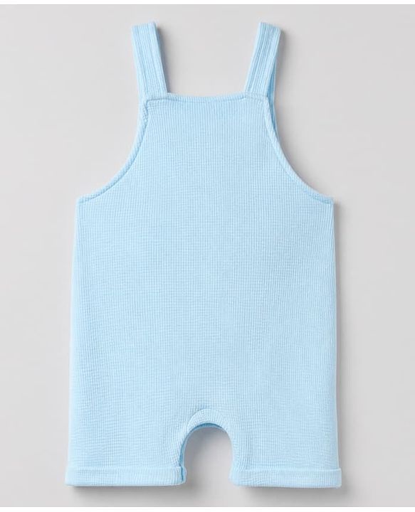 Babyhug 100% Cotton Waffle Knit Half Sleeves Tee and Dungaree with Knee Length and Lion Applique in White for 3-6 Months