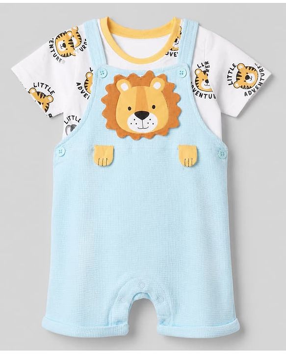 Babyhug 100% Cotton Waffle Knit Half Sleeves Tee and Dungaree with Knee Length and Lion Applique in White for 3-6 Months