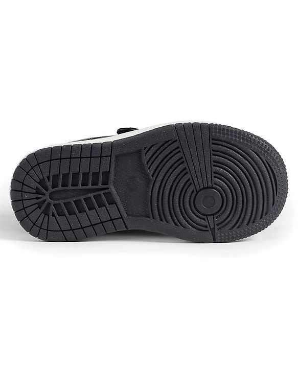 Cute Walk by Babyhug Velcro Closure Solid Loafers - Black