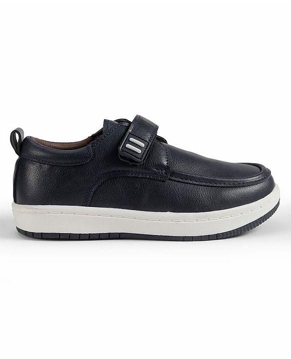 Cute Walk by Babyhug Velcro Closure Solid Loafers - Black