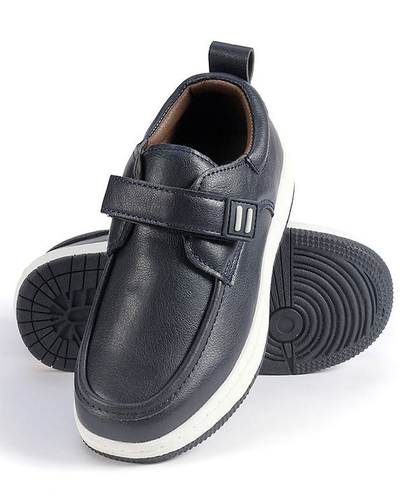 Cute Walk by Babyhug Velcro Closure Solid Loafers - Black