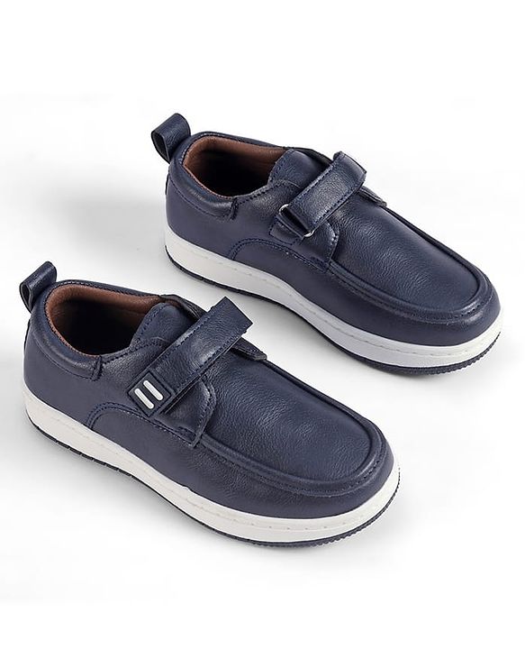 Cute Walk by Babyhug Velcro Closure Solid Loafers - Black