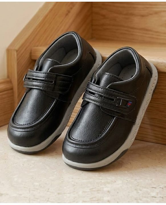 Cute Walk by Babyhug Velcro Closure Solid Shoes - Black