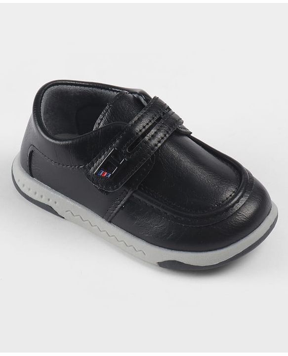 Cute Walk by Babyhug Velcro Closure Solid Shoes - Black