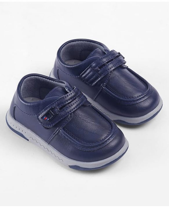 Cute Walk by Babyhug Velcro Closure Solid Shoes - Black